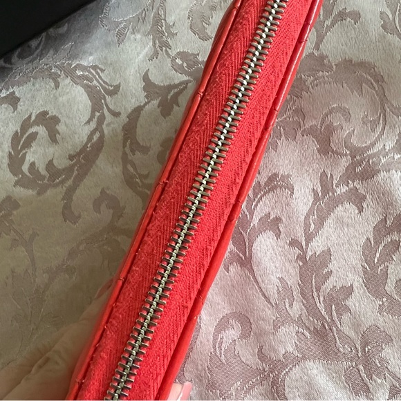 Authentic Chanel Lambskin Quilted Zip Around Wallet - Picture 11 of 17